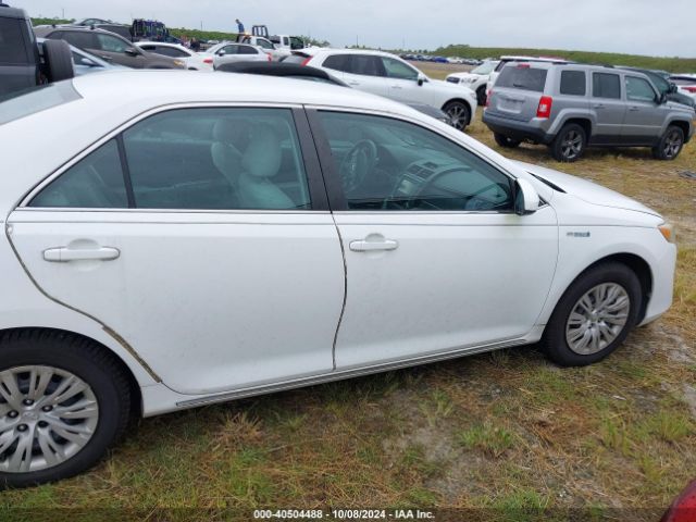 4T1BD1FK1EU108490 Toyota Camry Hybrid Le