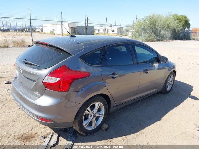 Ford FOCUS SE 2014 1FADP3K26EL247967 Image 4