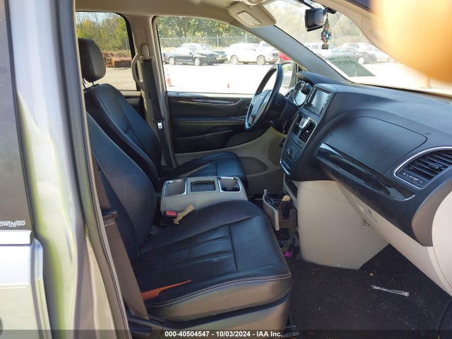 2C4RC1BG3FR664810 Chrysler Town & Country Touring