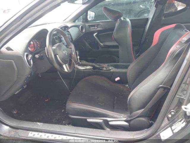 JF1ZNAA19F8712481 Scion FR-S