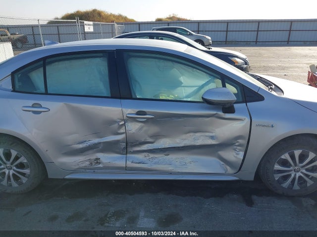 Toyota Corolla Hybrid Le 2021 JTDEAMDE2MJ025482 Image 14