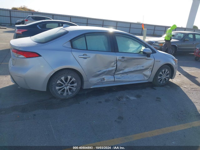 Toyota Corolla Hybrid Le 2021 JTDEAMDE2MJ025482 Image 19