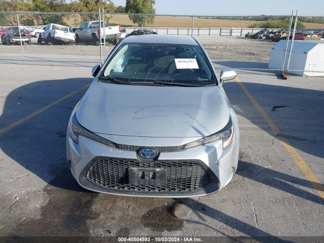 Toyota Corolla Hybrid Le 2021 JTDEAMDE2MJ025482 Image 6