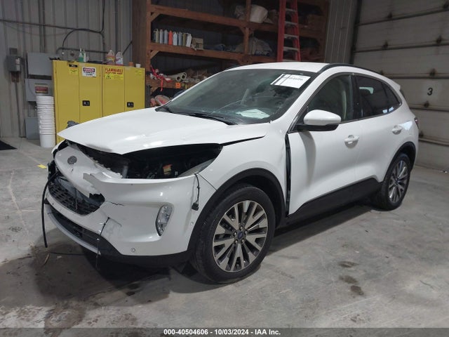 Ford Escape Titanium 2020 1FMCU9J93LUB19916 Image 2