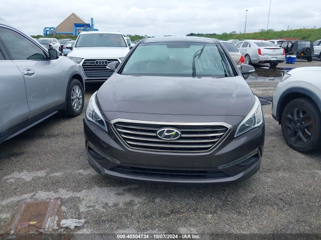 Hyundai Sonata Limited 2015 5NPE34AF1FH258062 Image 12