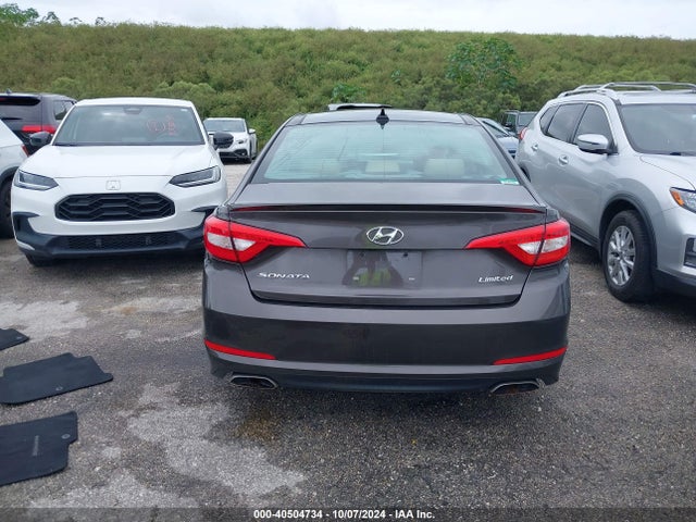Hyundai Sonata Limited 2015 5NPE34AF1FH258062 Image 16