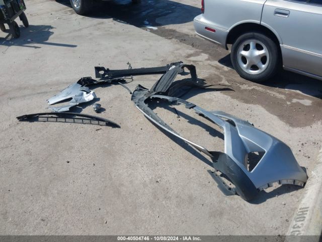 JTMWFREV9JJ158687 Toyota Rav4 Xle