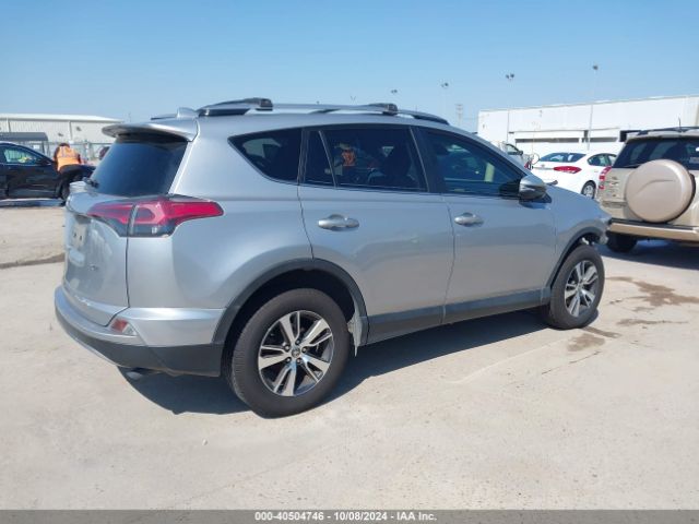 JTMWFREV9JJ158687 Toyota Rav4 Xle