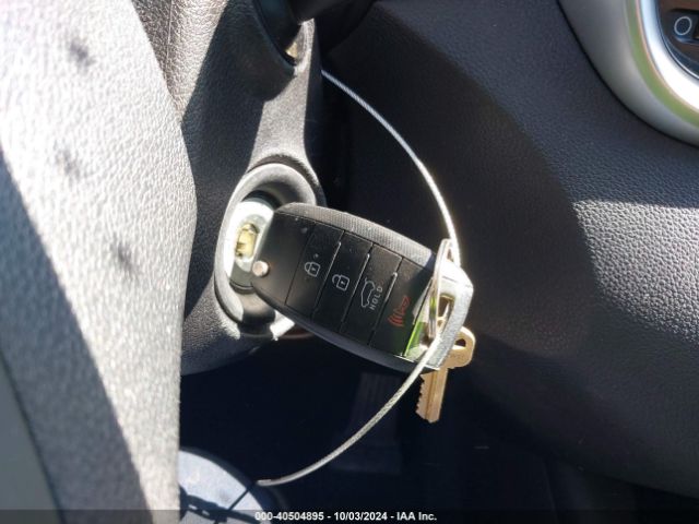 5XYPGDA58GG059099 KIA Sorento 3.3l Lx