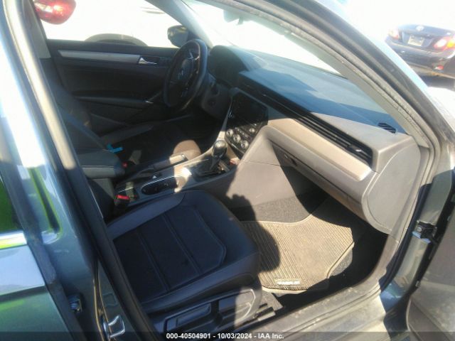 1VWSA7A37LC025758 Volkswagen Passat 2.0t Se