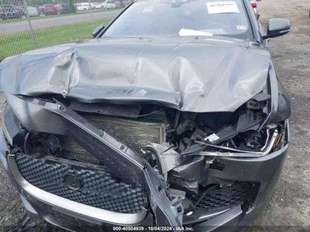 2018 JAGUAR XE SAJAF4FX3JCP34616 Photo 5