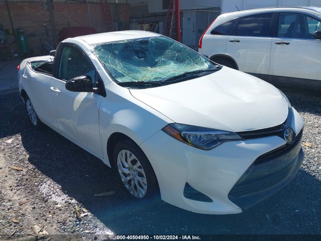 Toyota COROLLA LE 2019 5YFBURHE1KP915224 Image 1