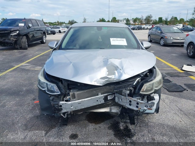 Chevrolet Cruze Ls Auto 2018 1G1BC5SM9J7207422 Image 12