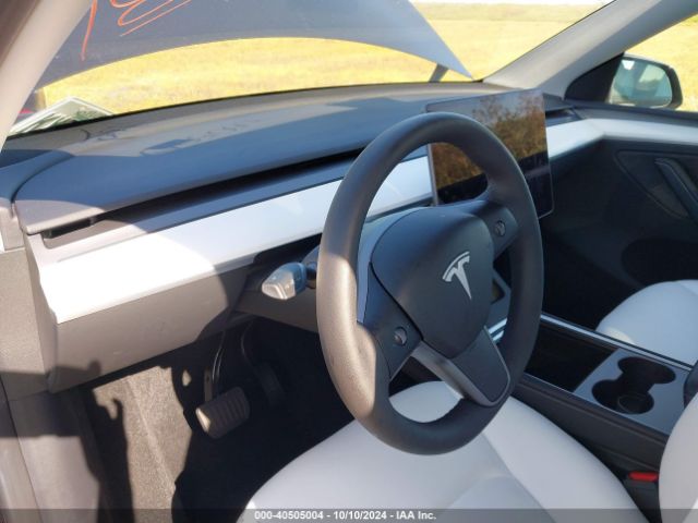2024 TESLA MODEL Y 7SAYGDEE5RA248916 Photo 4