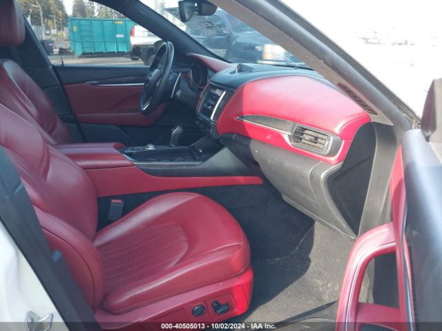 ZN661XUS1HX241725 Maserati Levante