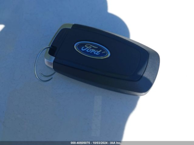 3FA6P0T92HR167283 Ford FUSION SE