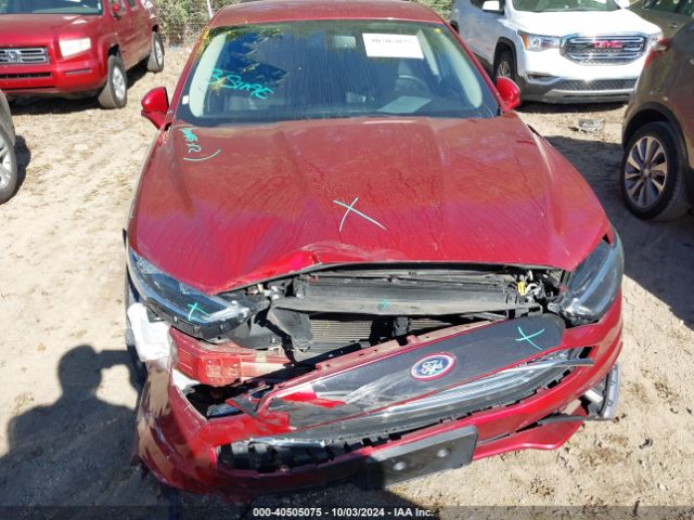 3FA6P0T92HR167283 Ford FUSION SE