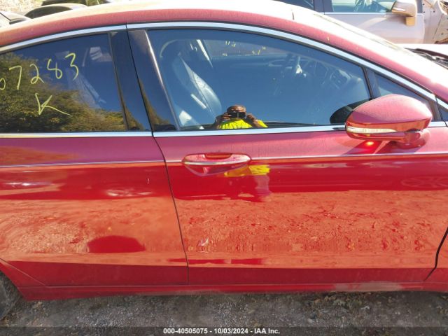 3FA6P0T92HR167283 Ford FUSION SE