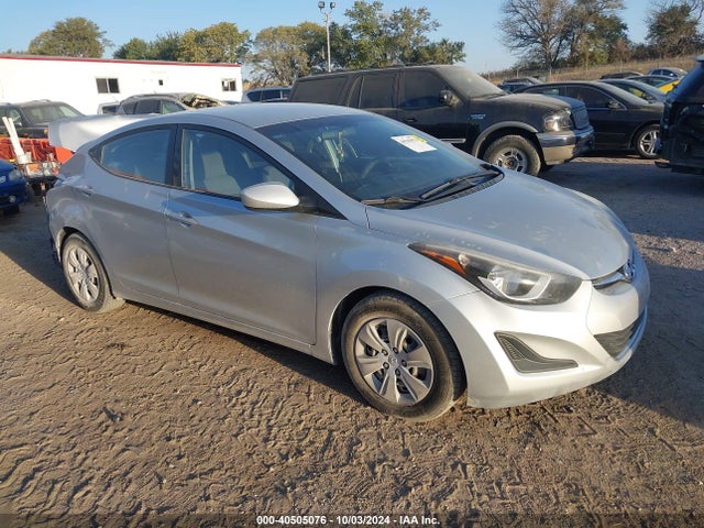 2016 5NPDH4AE8GH669738 main image