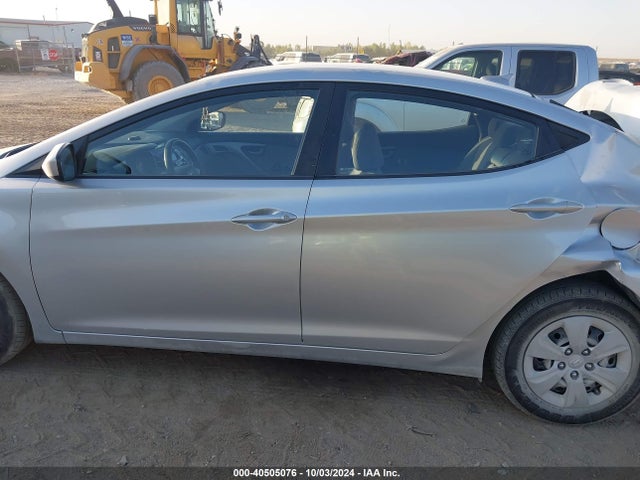 Hyundai ELANTRA SE 2016 5NPDH4AE8GH669738 Image 15