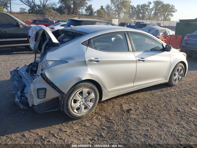 Hyundai ELANTRA SE 2016 5NPDH4AE8GH669738 Image 4