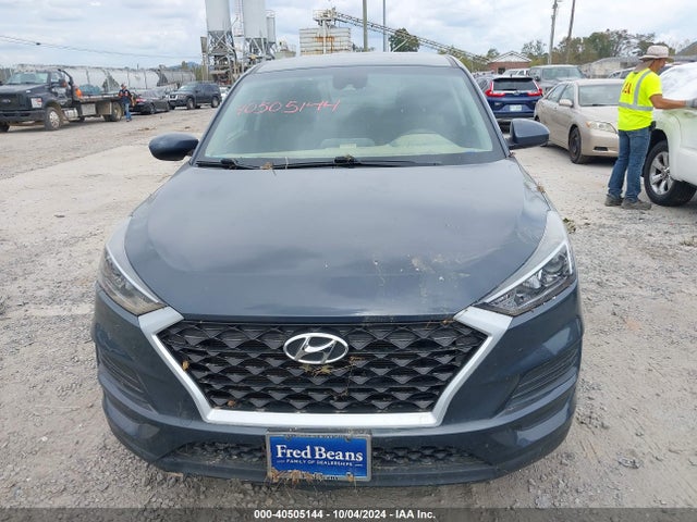 KM8J2CA47KU981565 Hyundai TUCSON SE