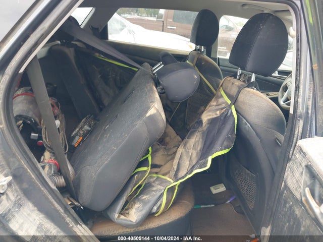 KM8J2CA47KU981565 Hyundai TUCSON SE
