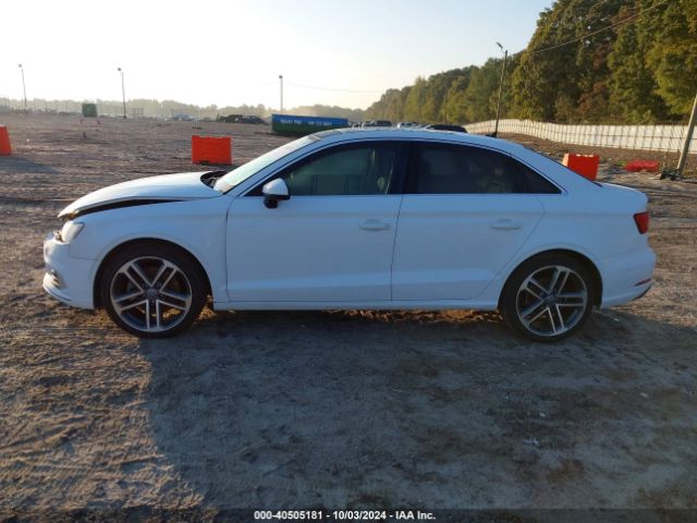 WAUAUGFF4K1012885 Audi A3 40 Premium/40 Titanium Premium