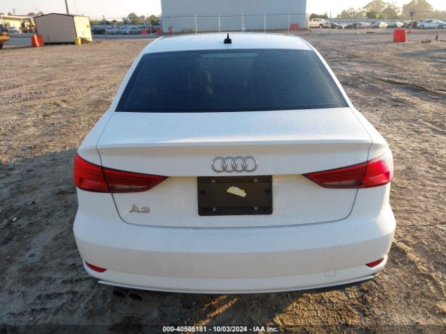 WAUAUGFF4K1012885 Audi A3 40 Premium/40 Titanium Premium