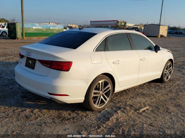 WAUAUGFF4K1012885 Audi A3 40 Premium/40 Titanium Premium