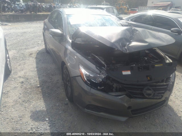 Nissan Altima 2.5 Sv 2017 1N4AL3AP4HC217852 Image 1