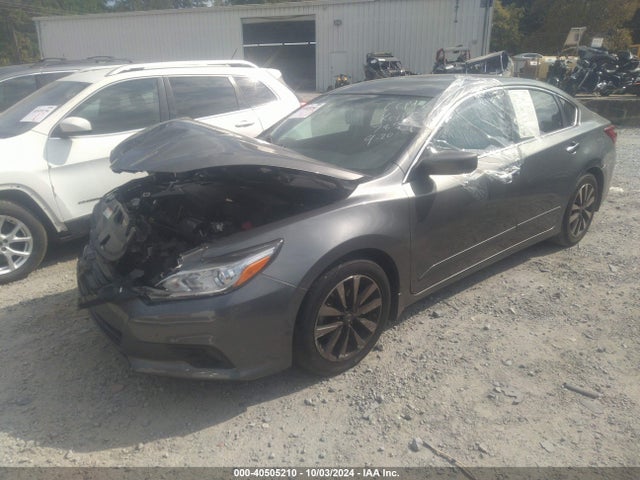 Nissan Altima 2.5 Sv 2017 1N4AL3AP4HC217852 Image 2