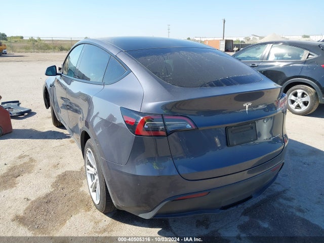 2022 TESLA MODEL Y 7SAYGDEE1NF355703 Photo 2