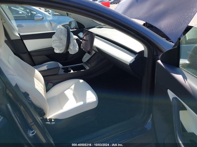 2022 TESLA MODEL Y 7SAYGDEE1NF355703 Photo 4