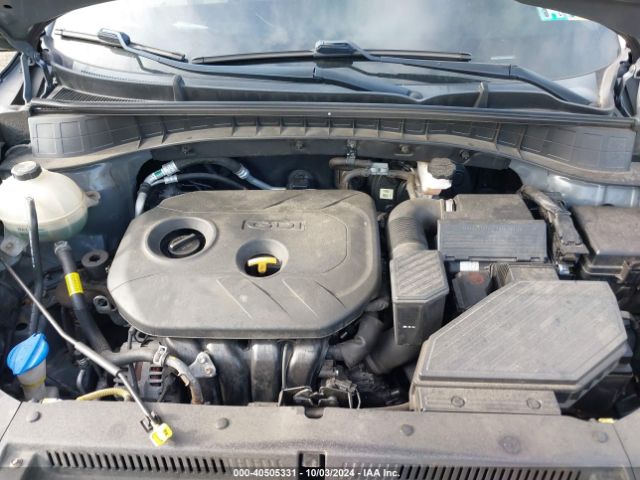KM8J2CA46KU843371 Hyundai TUCSON SE