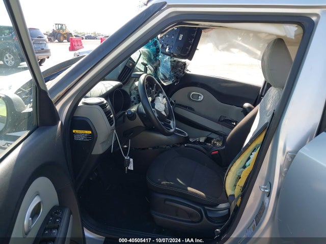 KIA SOUL + 2014 KNDJP3A52E7745195 Image 5