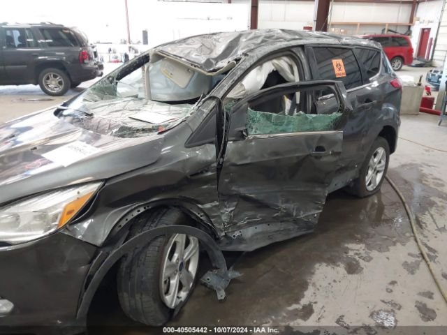 1FMCU9G91GUA32576 Ford ESCAPE SE