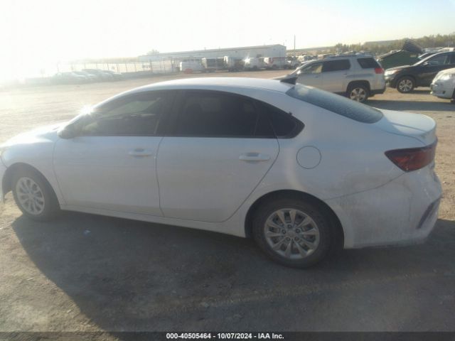 3KPF24ADXKE040299 KIA FORTE FE