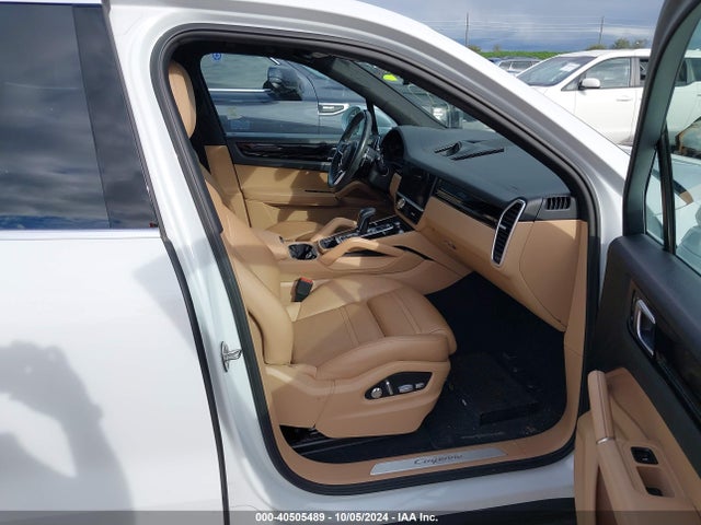 2019 PORSCHE CAYENNE WP1AA2AY7KDA04476 Photo 4