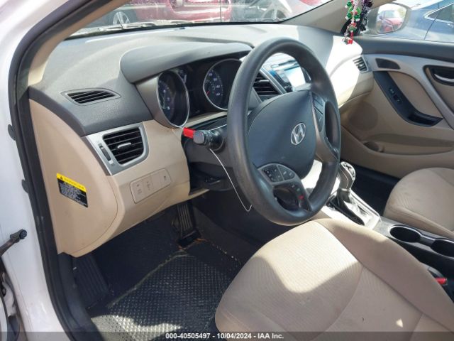 5NPDH4AE8FH587362 Hyundai ELANTRA SE
