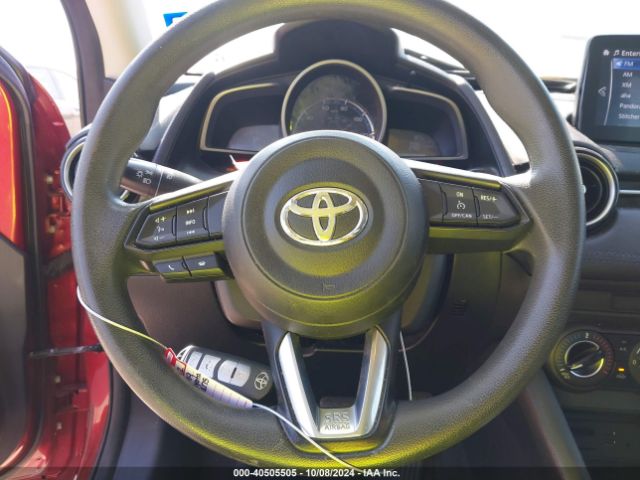 3MYDLBYV0KY525073 Toyota YARIS LE