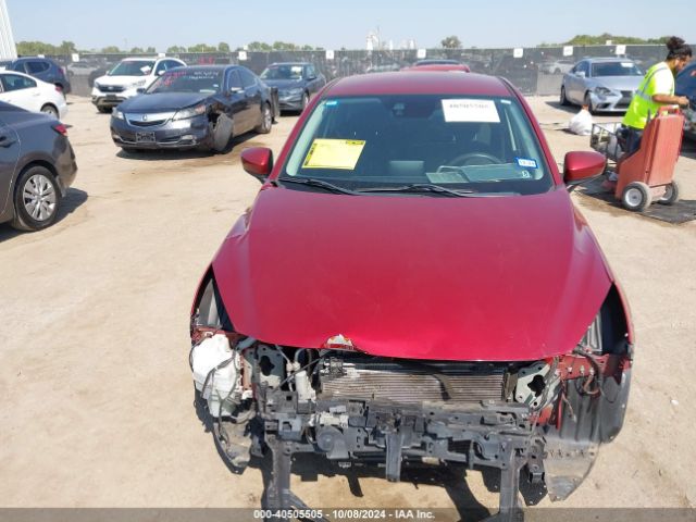 3MYDLBYV0KY525073 Toyota YARIS LE