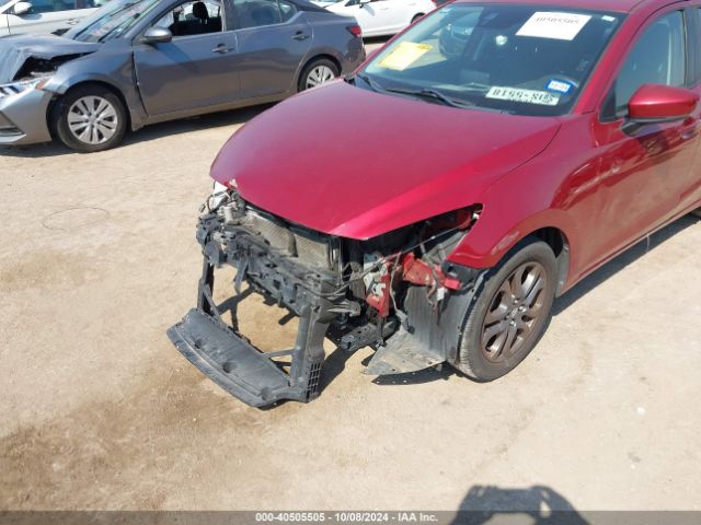 3MYDLBYV0KY525073 Toyota YARIS LE