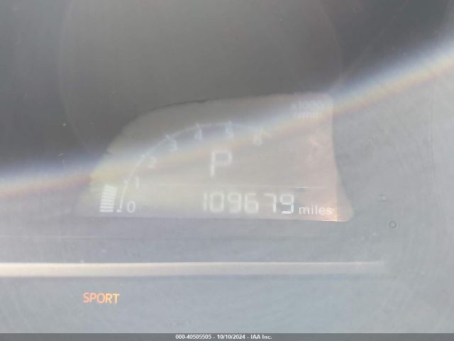 3MYDLBYV0KY525073 Toyota YARIS LE