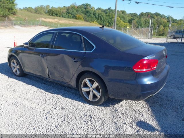 1VWAT7A31EC054987 Volkswagen Passat 1.8t Wolfsburg Edition