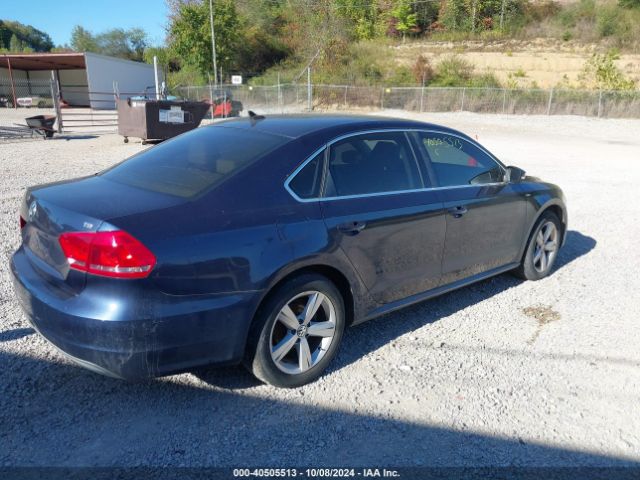 1VWAT7A31EC054987 Volkswagen Passat 1.8t Wolfsburg Edition
