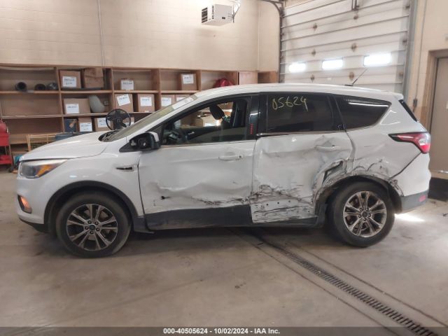 1FMCU9G96HUD43583 Ford ESCAPE SE