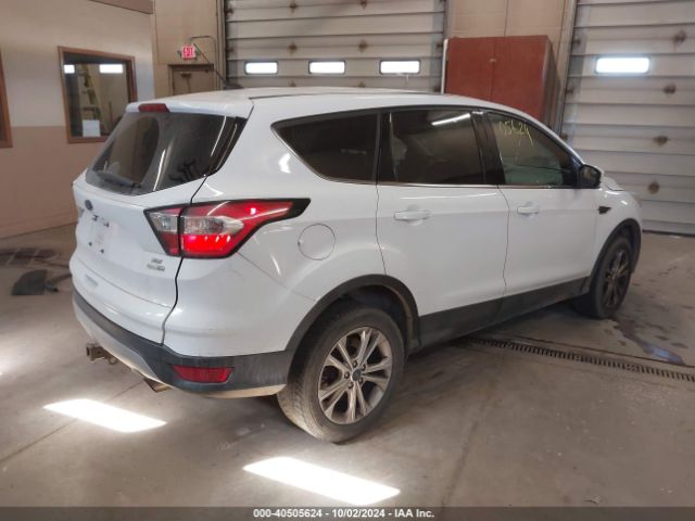 1FMCU9G96HUD43583 Ford ESCAPE SE