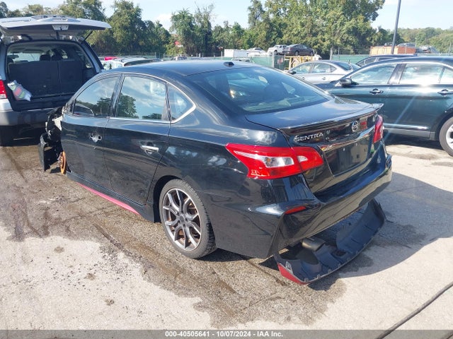Nissan Sentra Nismo 2017 3N1CB7AP1HY318645 Image 3