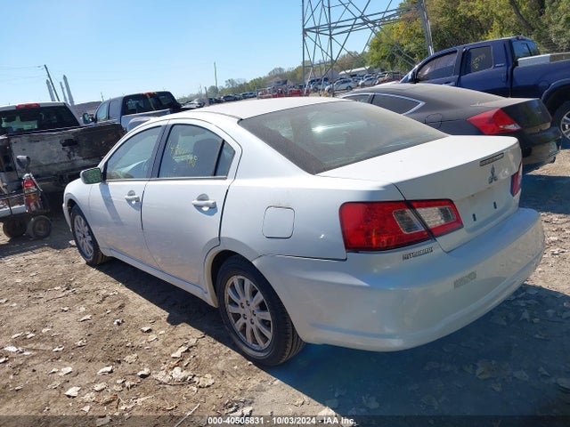 2011 MITSUBISHI GALANT 4A32B2FF2BE015922 Photo 2